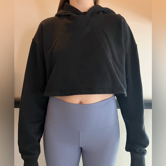 Black Lululemon cropped hoodie - Picture 1 of 3